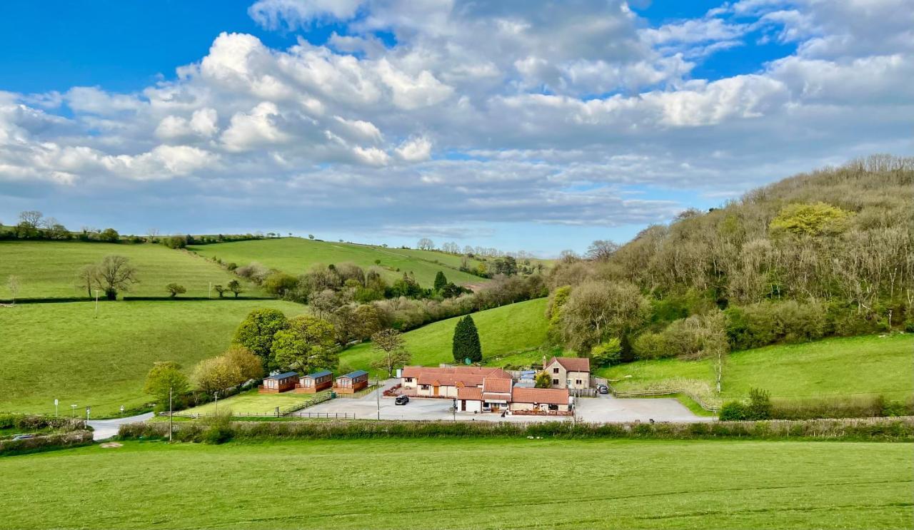 Отель Lillypool Farm Shipham Экстерьер фото